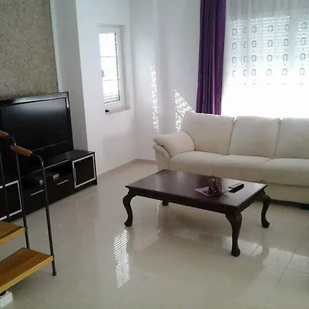 Lilium Garden Apartment Side